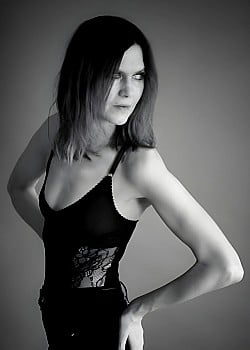 Juliana Hatfield image 4 of 4