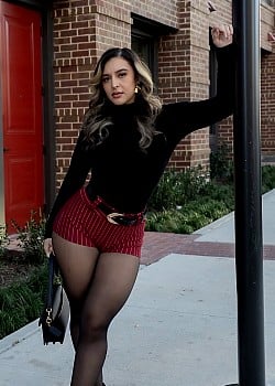 Juliana Monroy image 1 of 3