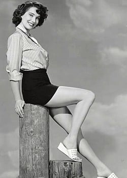 Julie Adams image 4 of 4
