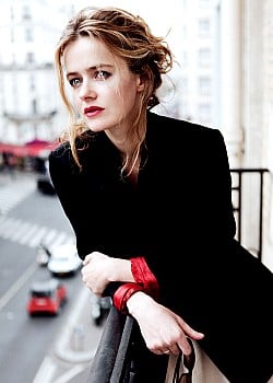 Julie Delarme image 1 of 1