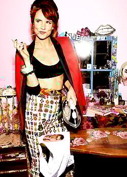 Juliette Lewis image 2 of 4