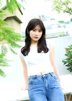 Junna Ito image 1 of 1