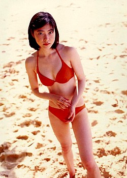 Juri Ueno image 4 of 4
