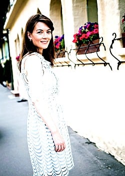 Justine Waddell image 2 of 2