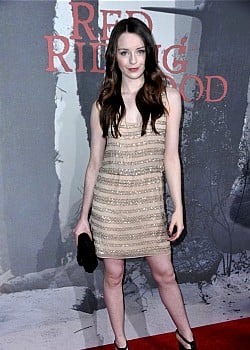Kacey Rohl image 2 of 3