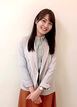 Kaho Mizutani image 1 of 2