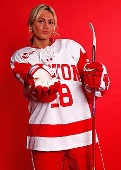 Kaileigh Quigg image 1 of 3