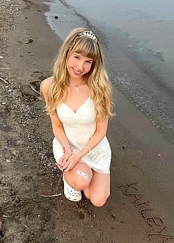 Kailey Heart image 2 of 2
