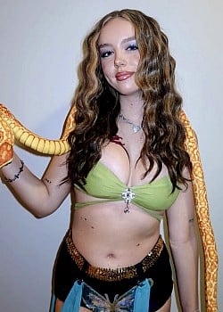 Kaitlyn Peterson image 2 of 4
