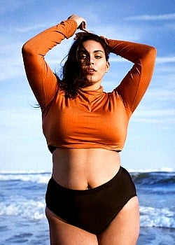 Kali Renae image 3 of 4