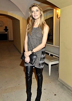 Kamilla Baar image 2 of 2