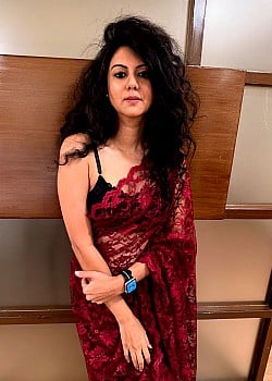 Kamna Jethmalani image 1 of 3