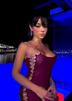Kamylinha Santos image 3 of 4