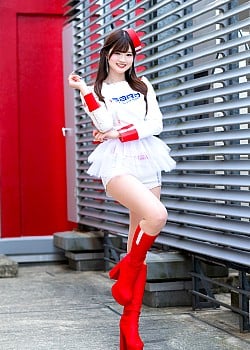 Kanami Shinoda image 4 of 4