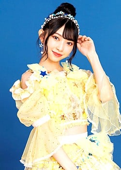 Kanami Tsujino image 4 of 4