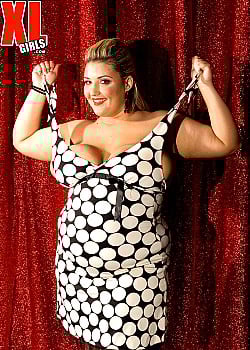 Kandi Kobain image 3 of 4