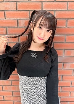 Kanon Takao image 3 of 4