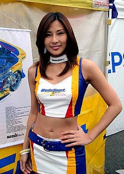 Kaori Wakana image 4 of 4