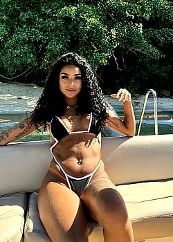 Karen Alencar image 1 of 1