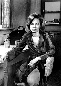 Karen Black image 4 of 4