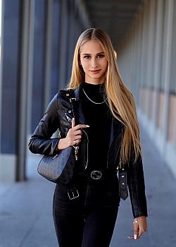 Karina Bosnak image 1 of 1