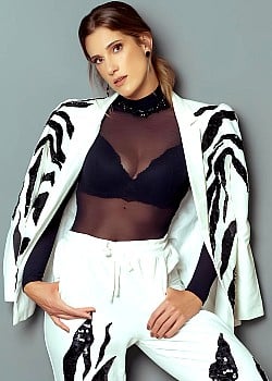Karina Dohme image 3 of 4
