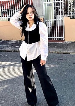 Karina Velez image 1 of 3