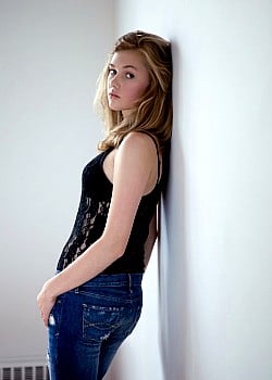 Karis Cameron image 2 of 2