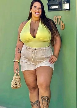 Karol Araujo image 1 of 2