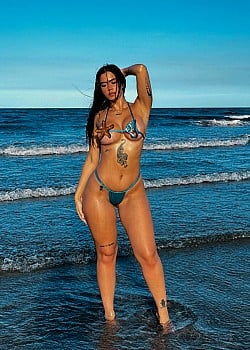 Karolain Garcia image 2 of 4