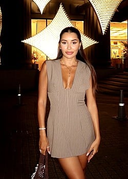 Karolina Sarkozyova image 2 of 3
