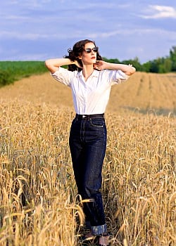 Karolina Zebrowska image 2 of 2