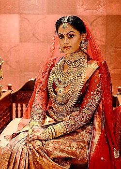 Karthika Nair image 2 of 2
