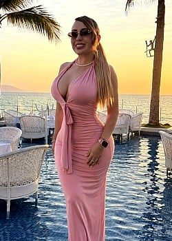 Kary Alejandre image 4 of 4