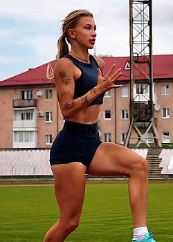 Karyna Vehner image 2 of 3