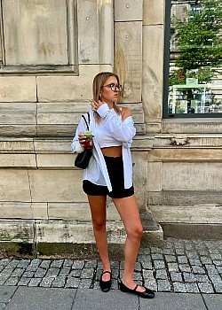 Kasia Wlodarska image 2 of 4