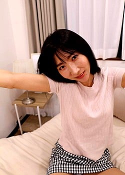 Kasumi Motoki image 2 of 2