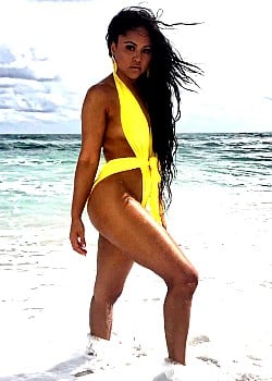 Kat DeLuna image 2 of 3