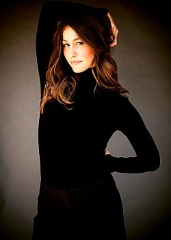 Kat Foster image 2 of 2