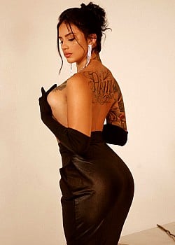 Kat Licious image 3 of 4