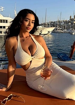 Kat Pereira image 4 of 4