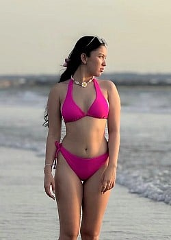 Kate Gonzales image 2 of 4