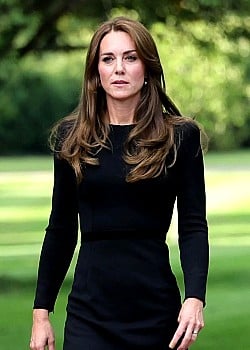Kate Middleton image 4 of 4