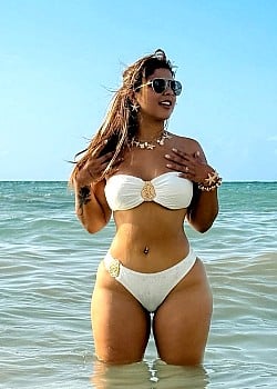 Katha Rivera image 2 of 3
