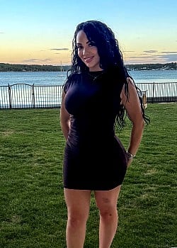 Katherin Cabrera image 2 of 2