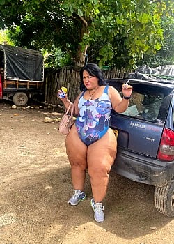 Katherin Gomez image 2 of 2