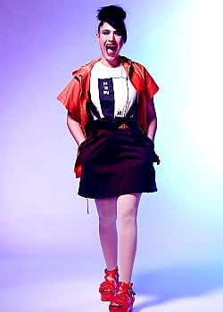 Kathleen Hanna image 1 of 1