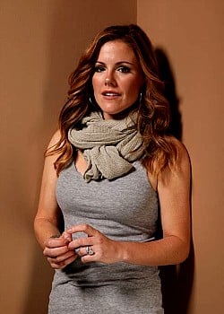 Kathleen Robertson image 4 of 4