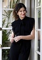 Kathryn Hahn profile photo