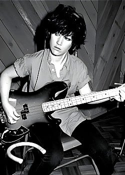 Kathy Valentine image 2 of 2